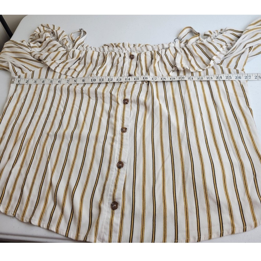 Maurices Cold Shoulder Blouse Boho Ruffle Striped Button Top White Plus Sz 3 - Picture 3 of 11